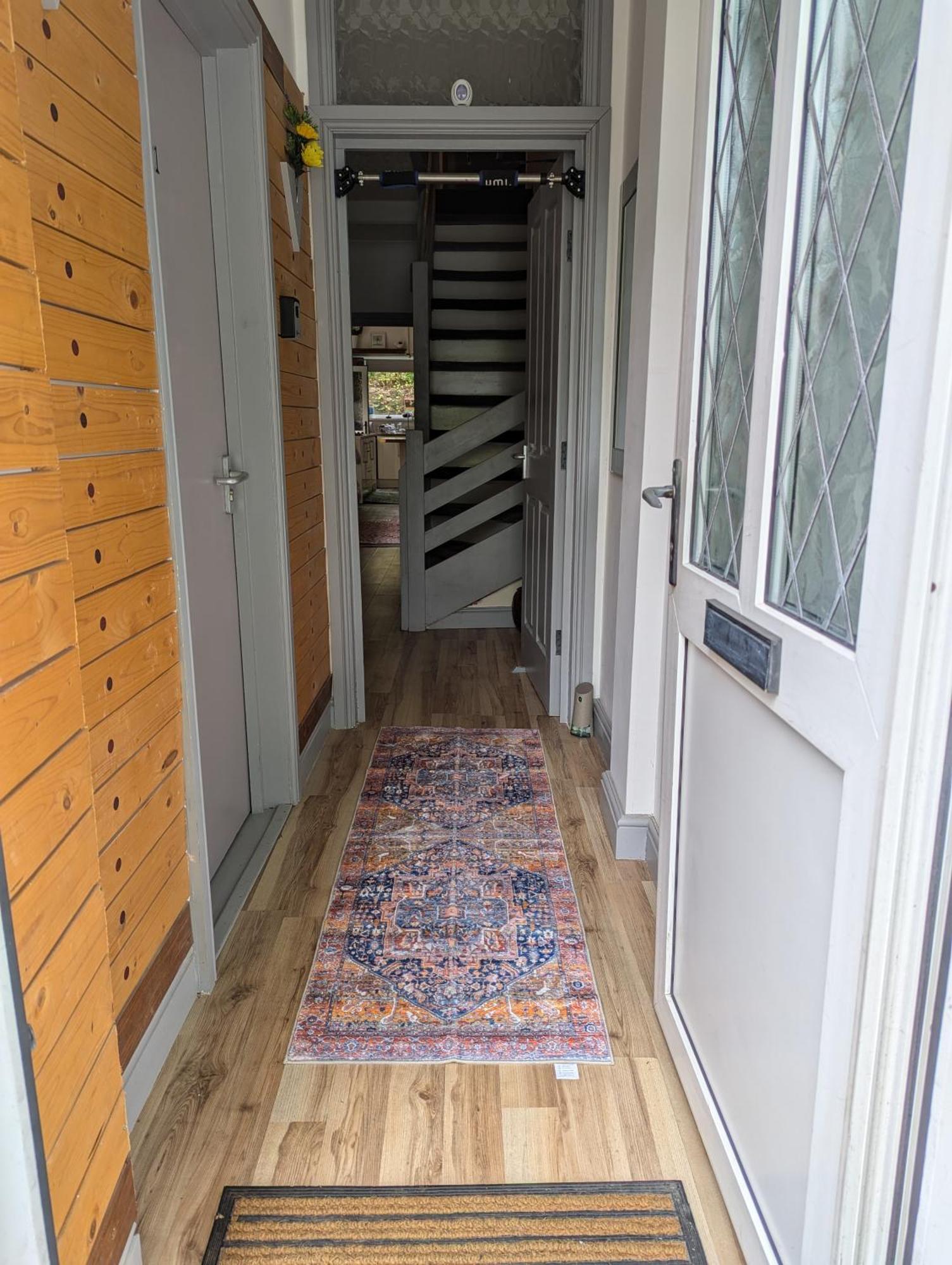 R3 - Cozy Small Double - City & Beach Access, Wifi, Free Parking - Self Catering Swansea Luaran gambar